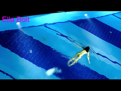 ❤️ Je ne peux pas m'arrêter de regarder, jeune blonde prise en train de nager nue dans la piscine de la station ELLA BOLT. ❤❌ Vidéo de porno at us fr.loanworld.top