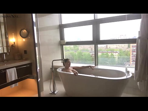 ❤️ Une énorme nana se branlant passionnément la chatte dans la salle de bains ❤❌ Vidéo de porno at us fr.loanworld.top